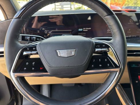 New 2025 Cadillac Escalade IQ Luxury 2 image 28