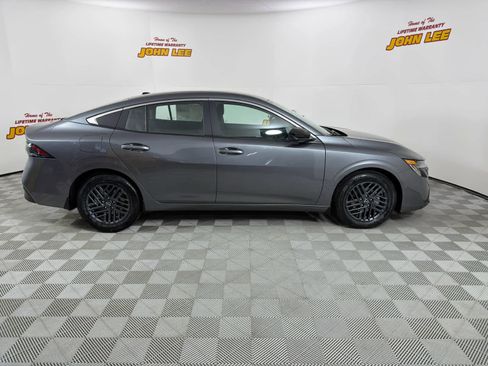 New 2026 Nissan Sentra SV w/ SV Convenience Package image 7