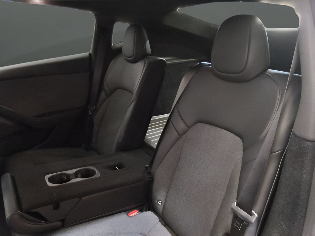 Used 2026 Tesla Model Y 2WD image 15