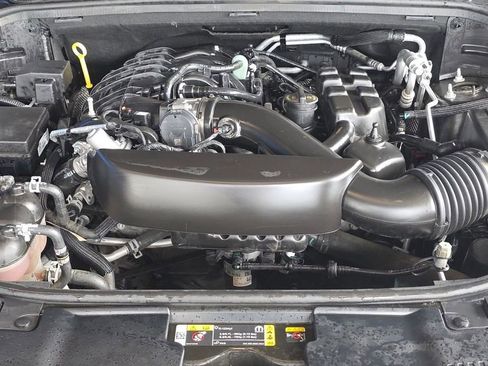 Used 2023 Dodge Durango GT AWD/4WD image 11