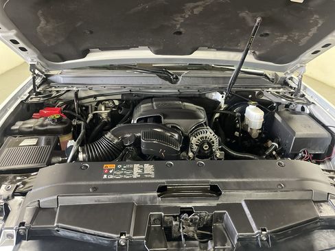 Used 2013 Chevrolet Avalanche LT w/ All-Star Edition AWD/4WD image 24