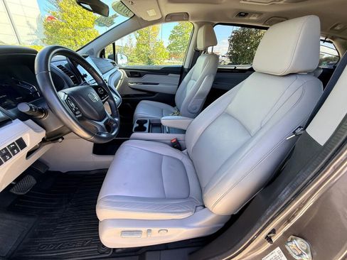 Used 2019 Honda Odyssey Touring image 5