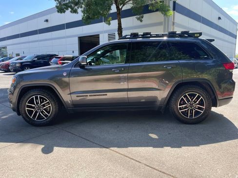 Used 2020 Jeep Grand Cherokee Trailhawk w/ Trailhawk Luxury Group AWD/4WD image 6