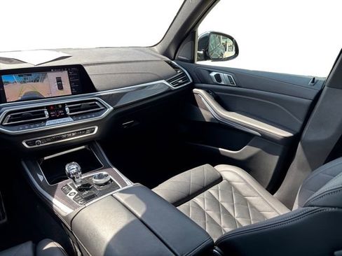 Used 2023 BMW X5 M50i w/ Executive Package image 27