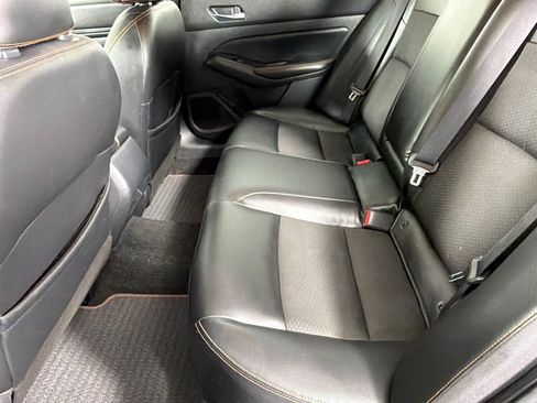 Used 2019 Nissan Altima 2.5 SR AWD/4WD image 18