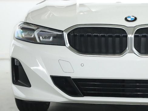 Used 2023 BMW 330i xDrive Sedan w/ Premium Package AWD/4WD image 7