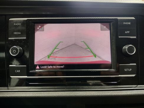 Used 2019 Volkswagen Jetta S image 10