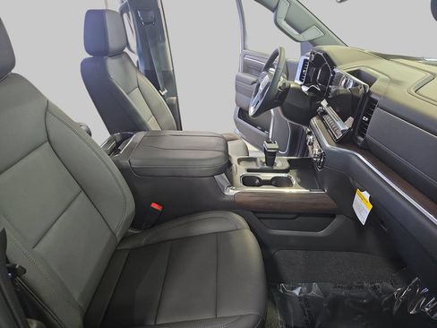 New 2026 GMC Sierra 1500 SLT w/ SLT Premium Package AWD/4WD image 10