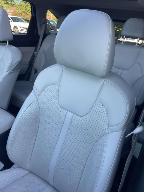 Used 2025 Kia Sorento S w/ Panoramic Sunroof Package FWD image 19