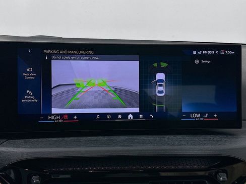 Used 2026 BMW 330i Sedan w/ Convenience Package image 13