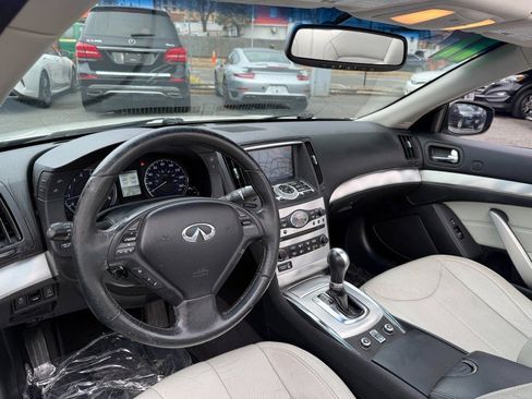 Used 2011 INFINITI G37 Sport w/ Premium Pkg image 13
