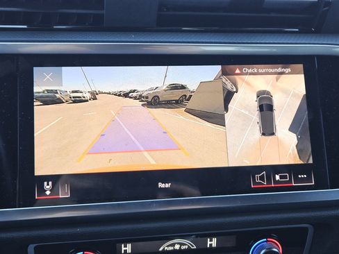 Used 2022 Audi Q3 2.0T Premium Plus image 18