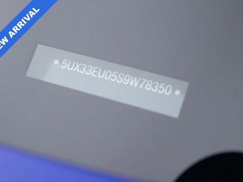 Used 2025 BMW X5 M60i w/ Climate Comfort Package image 30