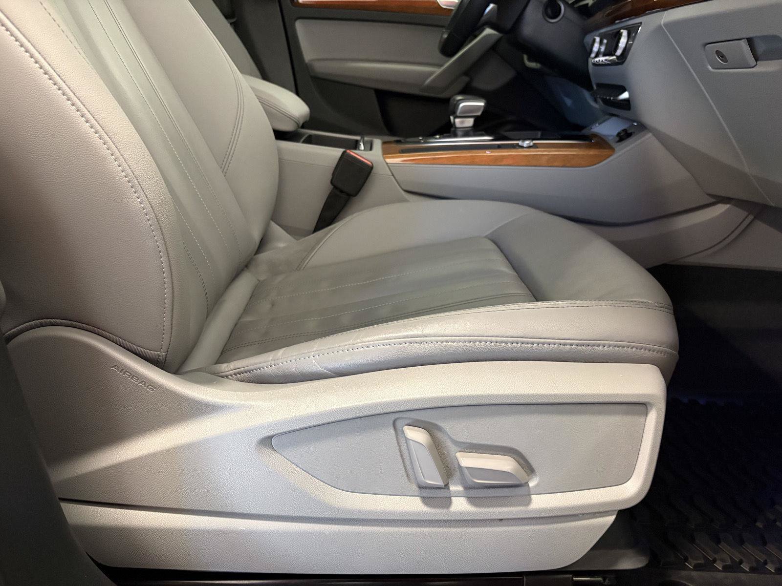 Used 2021 Audi Q5 2.0T Premium w/ Convenience Package AWD/4WD image 57
