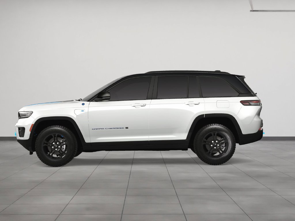 New 2024 Jeep Grand Cherokee Trailhawk w/ Advanced Protech Group II AWD/4WD image 3