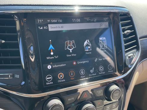 Used 2020 Jeep Grand Cherokee Limited w/ Luxury Group II image 8