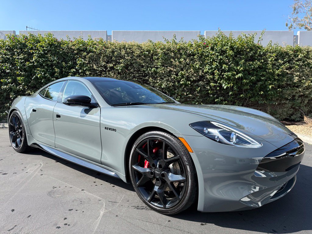 New 2025 Karma Revero Luxury RWD image 1