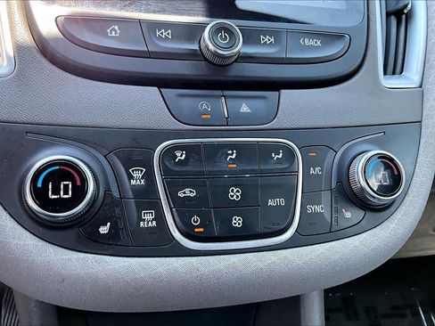 Used 2023 Chevrolet Malibu LT w/ Driver Confidence Package FWD image 34