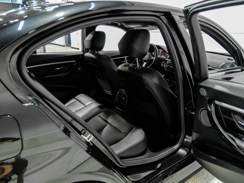 Used 2017 BMW 340i Sedan RWD image 46