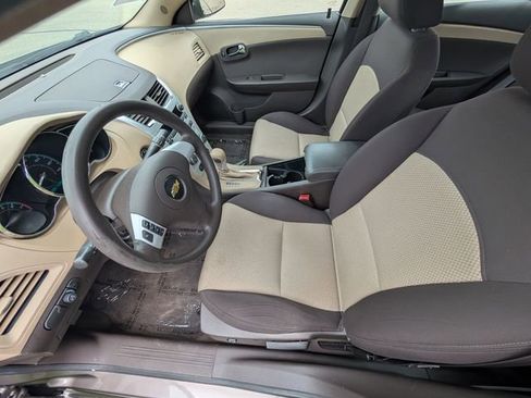 Used 2011 Chevrolet Malibu LS FWD image 14