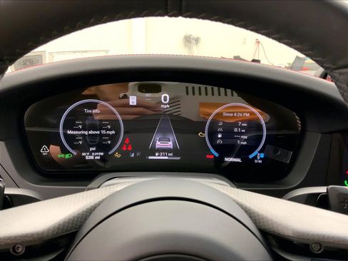 Used 2026 Porsche 911 Carrera 4 GTS image 24