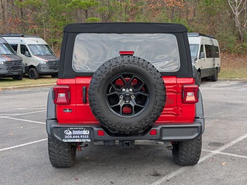 Used 2024 Jeep Wrangler Willys image 8