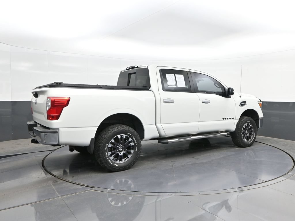 Used 2017 Nissan Titan SV RWD image 10