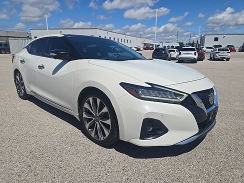 Used 2022 Nissan Maxima Platinum FWD image 2