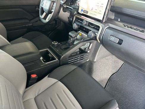 New 2026 Toyota Tacoma TRD Off-Road image 18