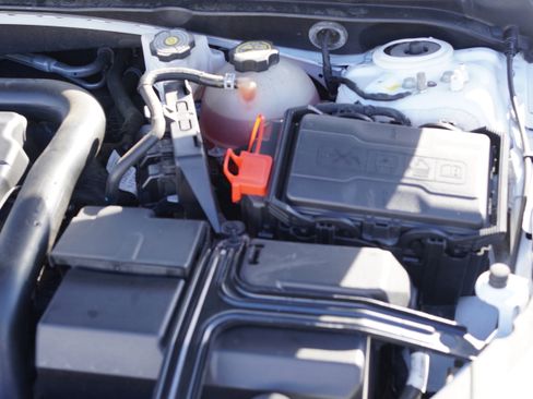 Used 2024 Chevrolet Malibu LT image 48