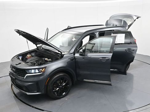 Used 2022 Kia Sorento SX image 40