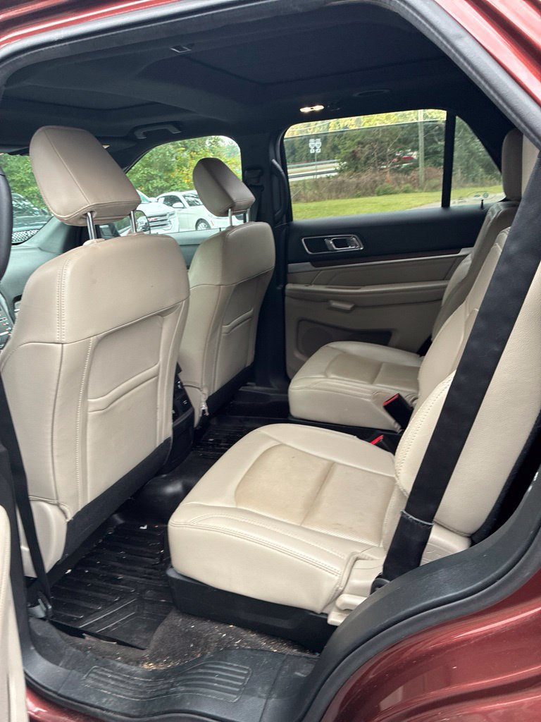 Used 2018 Ford Explorer Limited w/ Equipment Group 301A AWD/4WD image 10