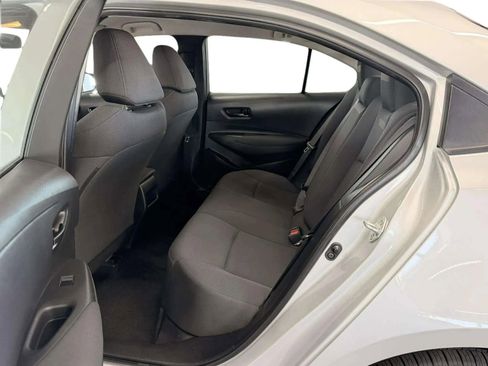 Used 2022 Toyota Corolla LE image 13