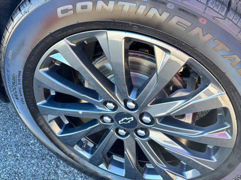 Used 2022 Chevrolet Traverse RS w/ LPO, 'HIT The Road' Package image 11