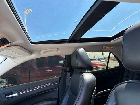 Used 2022 Chrysler 300 Touring L w/ Popular Equipment Group AWD/4WD image 14