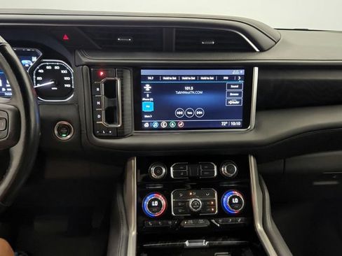 Used 2021 GMC Yukon Denali w/ Denali Premium Package AWD/4WD image 36