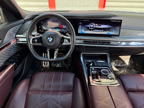 Used 2023 BMW 760i xDrive AWD/4WD image 41