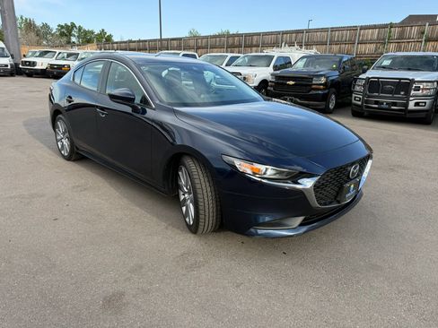 Used 2021 MAZDA MAZDA3 s FWD image 8