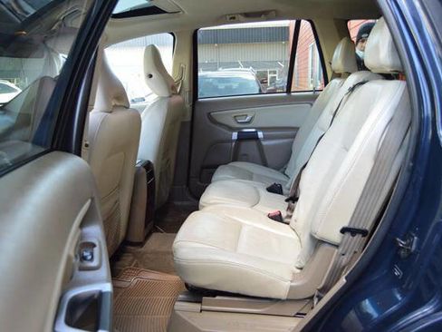 Used 2014 Volvo XC90 3.2 w/ Climate Package image 13