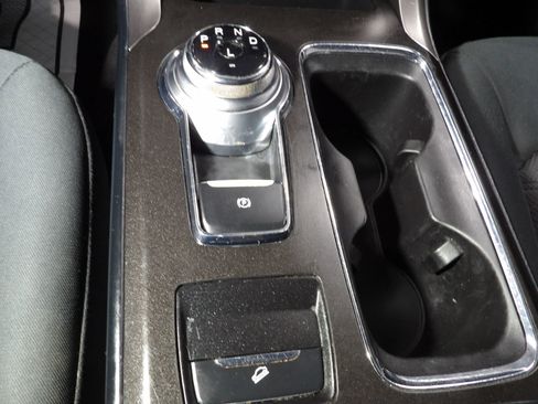 Used 2018 Ford Fusion SE image 13