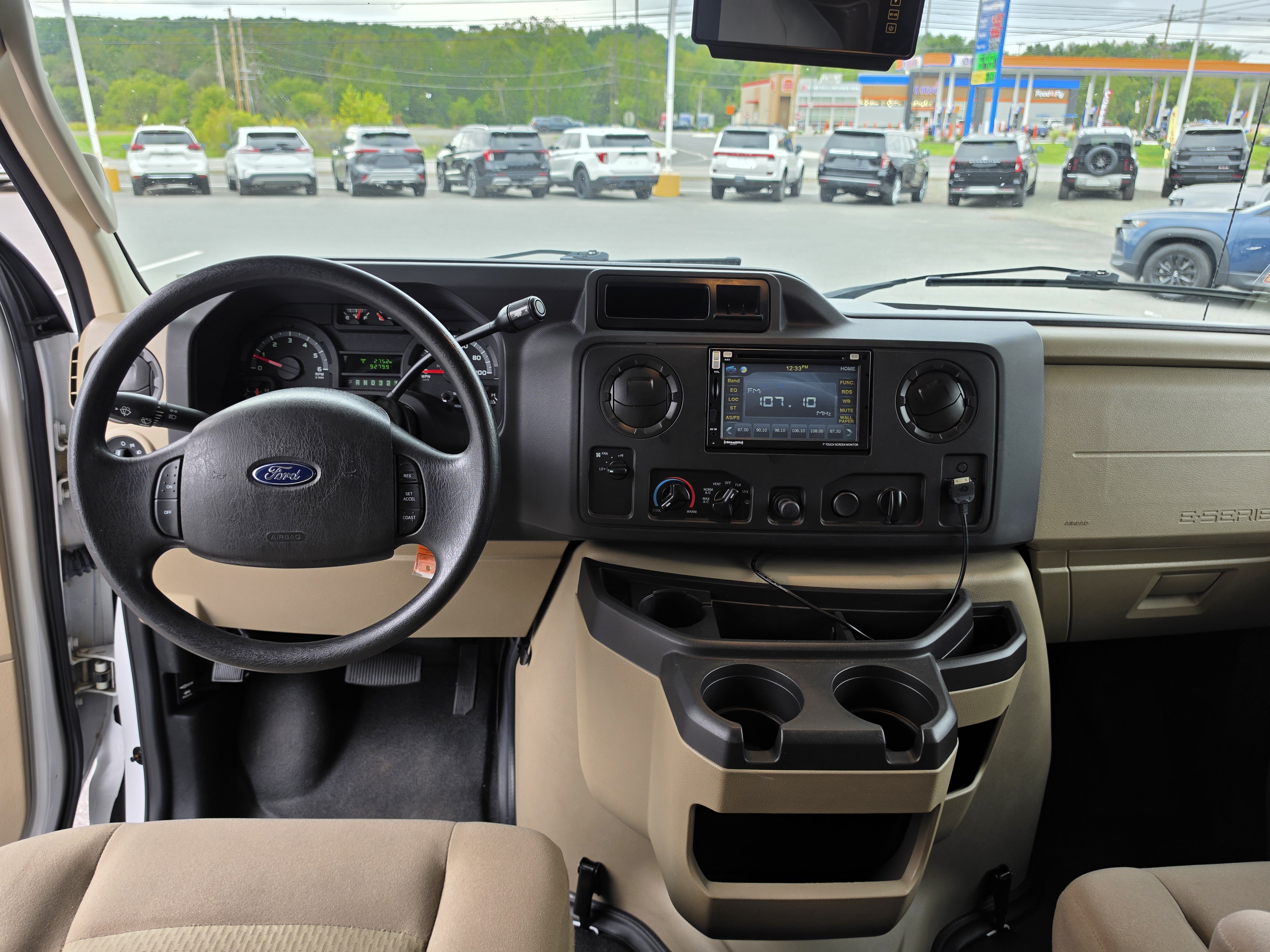 Used 2012 Ford E-450 and Econoline 450 Super Duty w/ Motorhome Prep Pkg RWD image 41