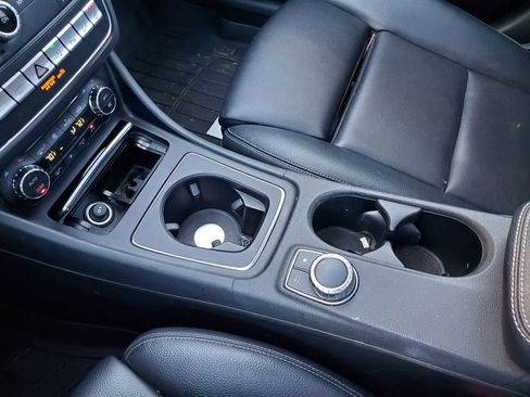 Used 2018 Mercedes-Benz GLA 250 4MATIC image 24