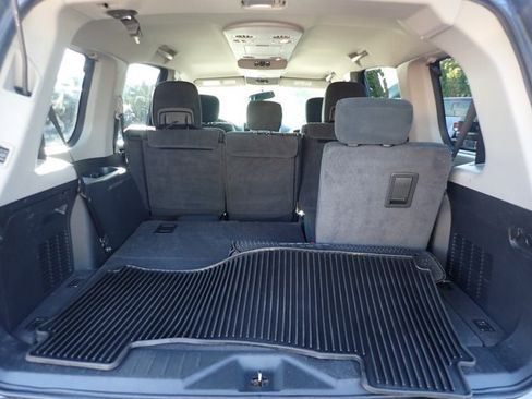 Used 2015 Nissan Armada SV AWD/4WD image 8
