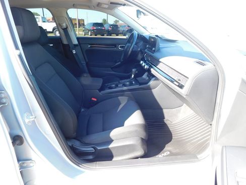 Used 2023 Honda Civic EX image 17