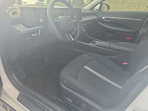 Used 2025 Hyundai Sonata SEL FWD image 8