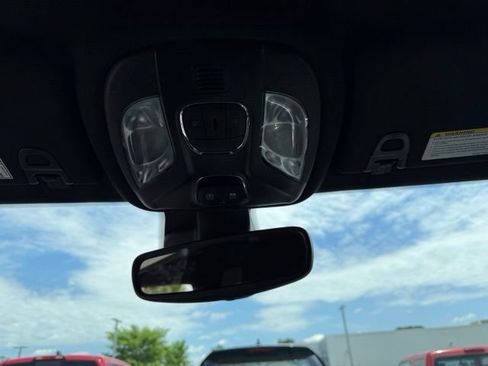 Used 2023 Jeep Compass Latitude w/ Sun and Sound Group AWD/4WD image 20