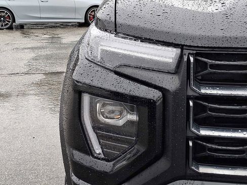 Used 2023 GMC Canyon AT4 w/ AT4 Premium Package image 9