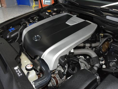 Used 2018 Lexus IS 350 AWD image 34