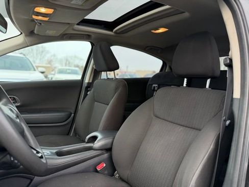 Used 2017 Honda HR-V EX image 15