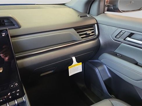 New 2026 GMC Terrain AT4 w/ Technology Package II image 25